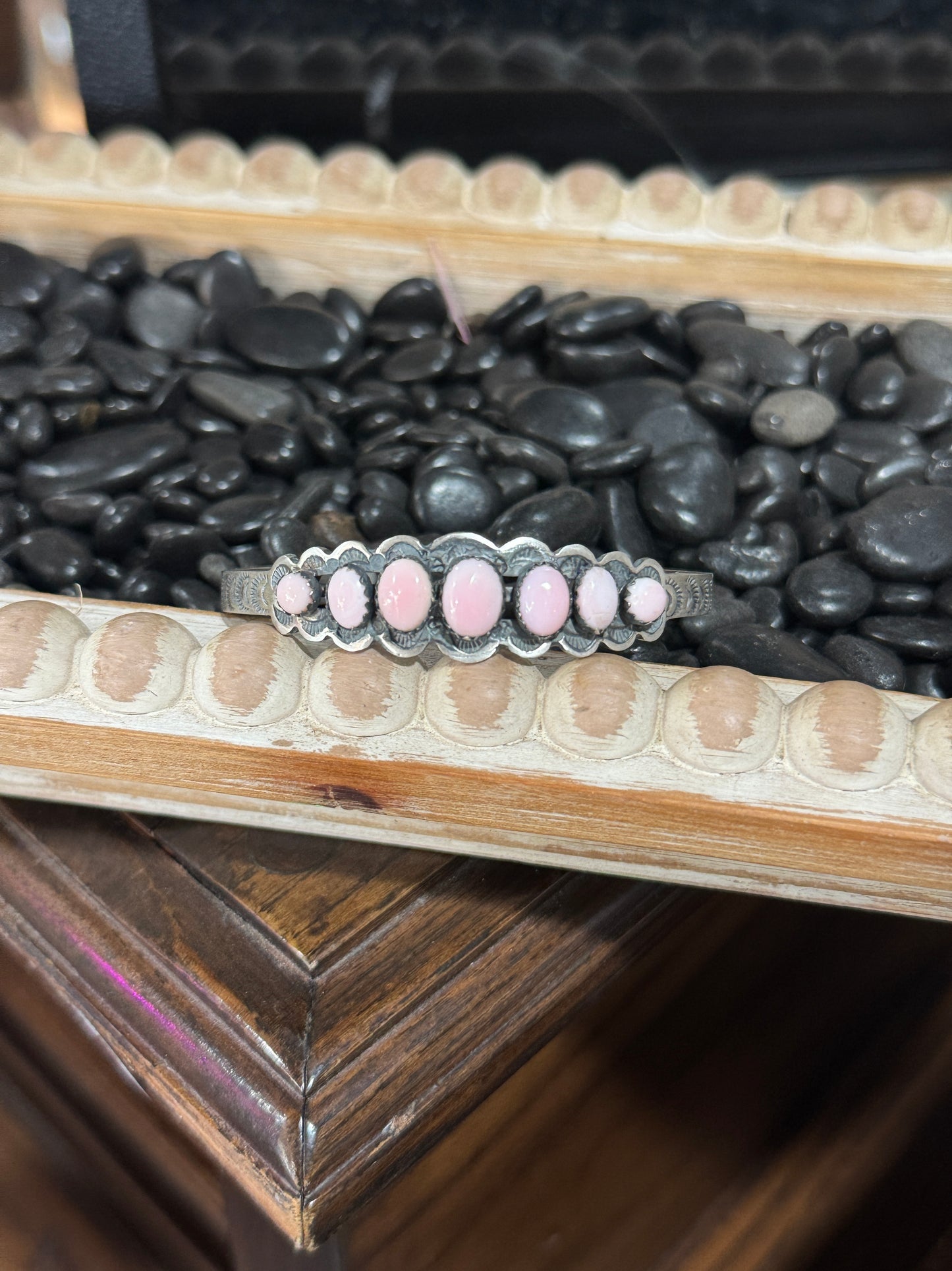 7 stone Pink Conch Cuff