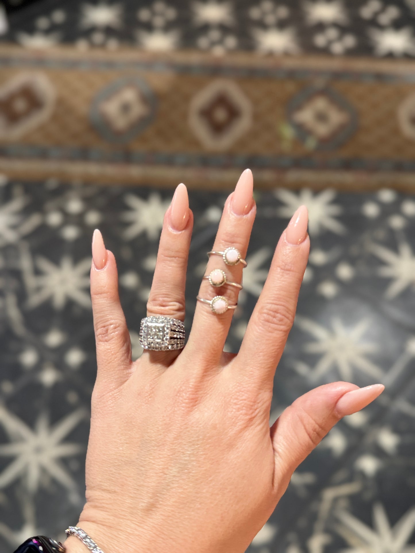 Pink Conch 6mm Stud ring