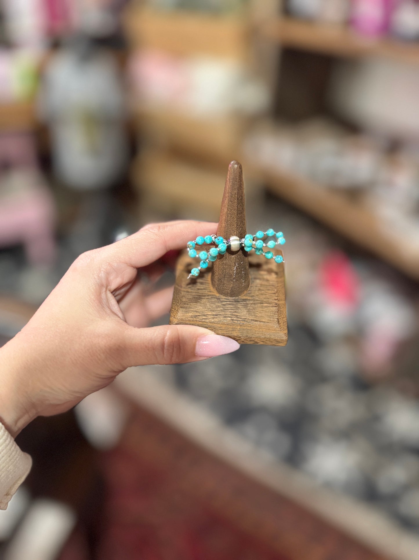 4mm Stretchy Turquoise Bow Ring