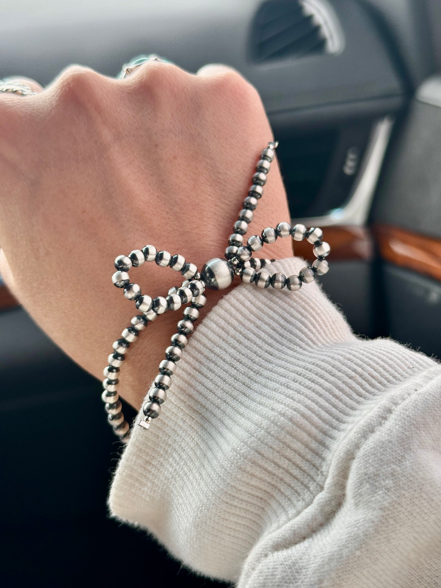 4mm Bow Sterling Pearl Stretch bracelet