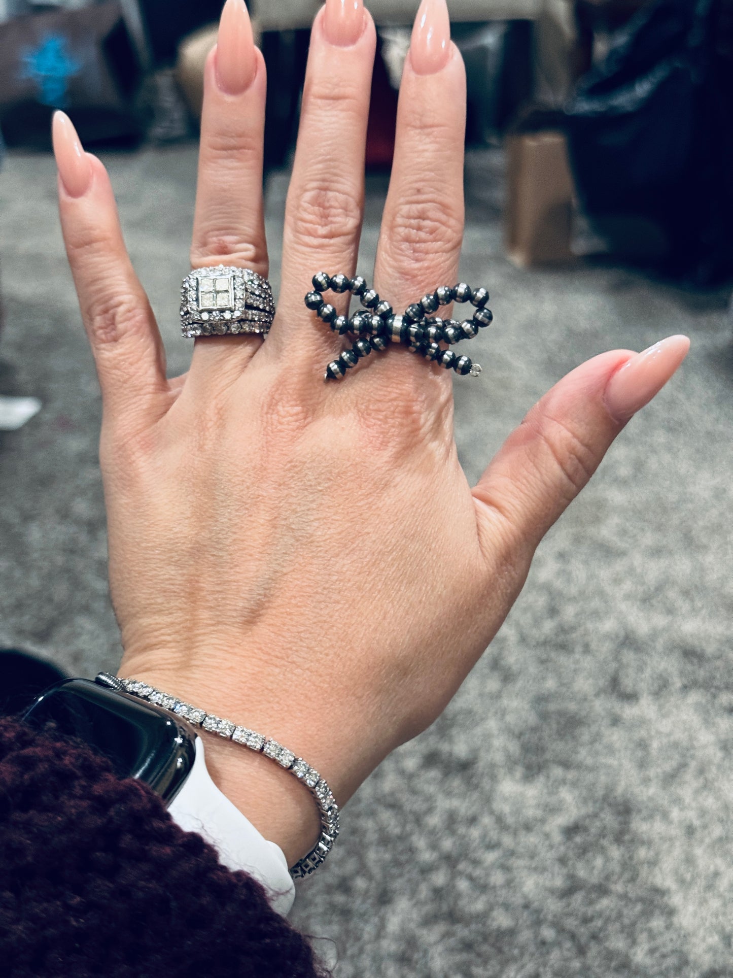 4mm Bow Navajo Pearl Style Stretch Ring S/M