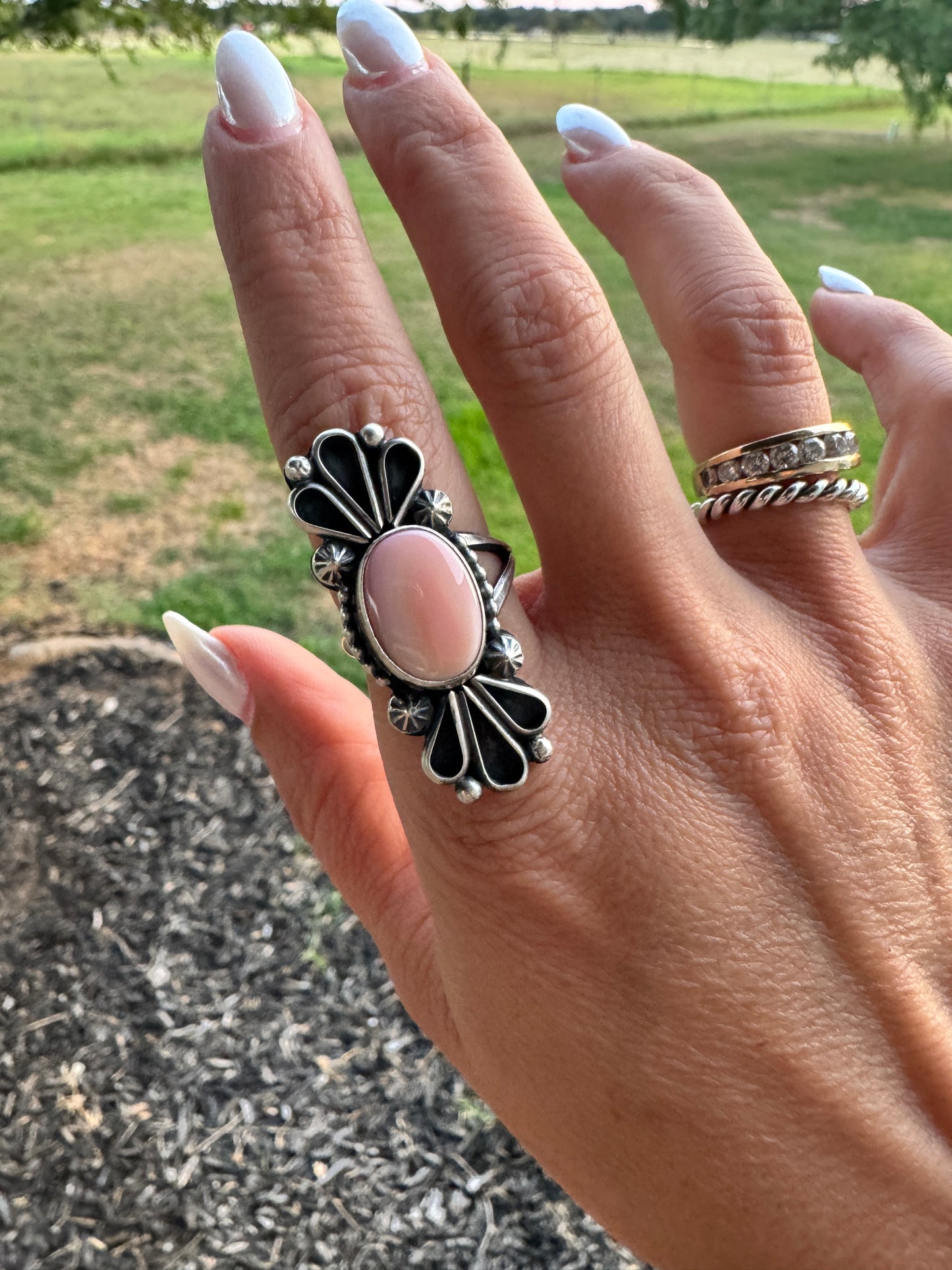 Adjustable Native pink conch ring