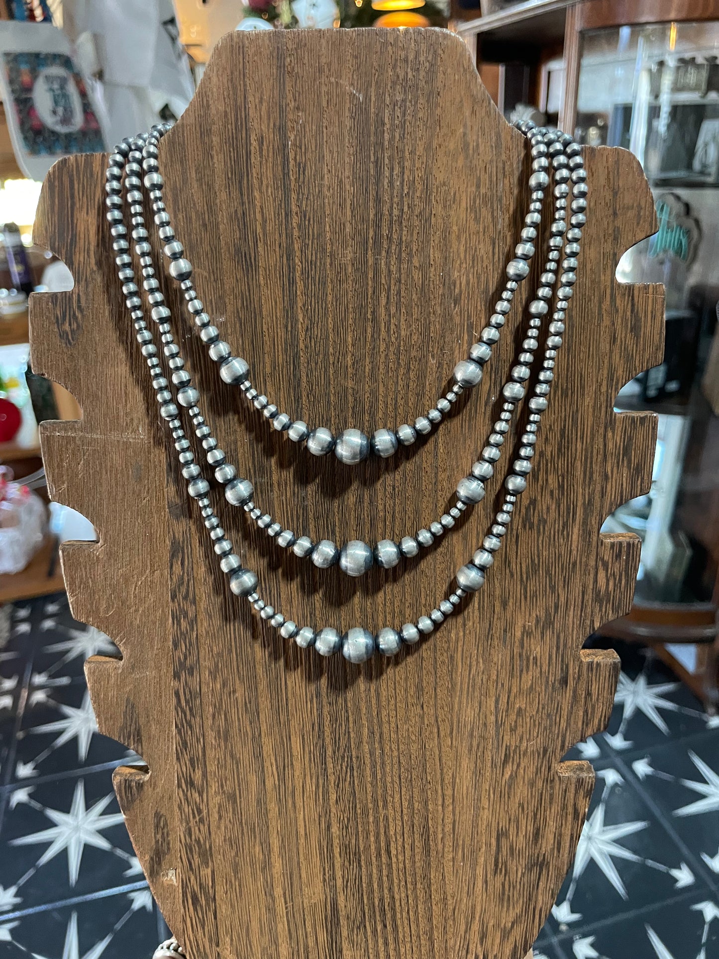Half Graduated Navajo Pearls