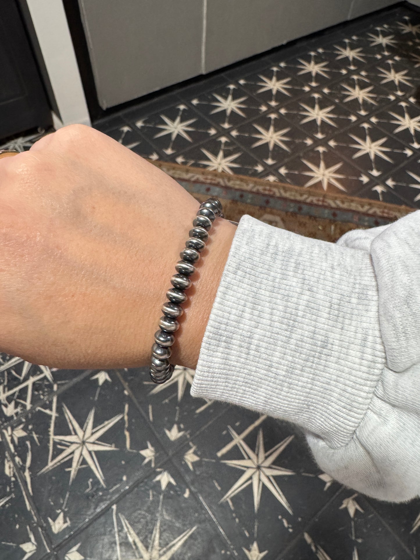 7mm Saucer Navajo Pearls Style Stretch Bracelet