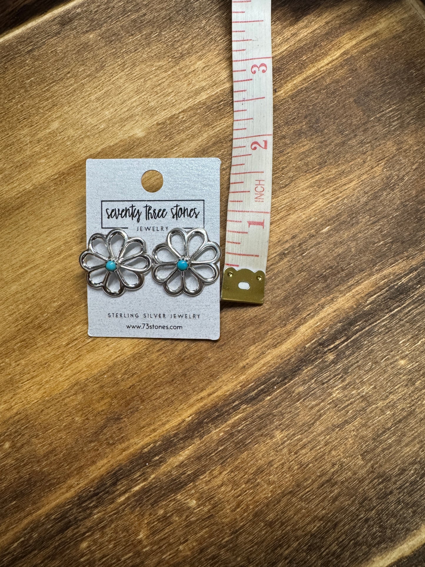 Flower + Turquoise stud