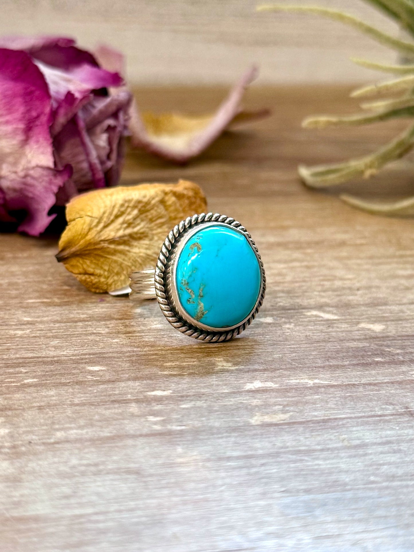 Kingman Turquoise Sterling Silver Ring – Size 6