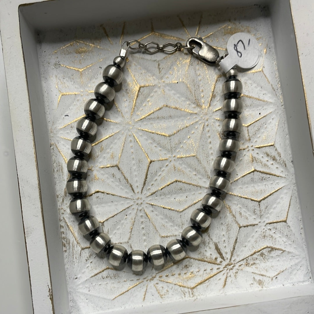 8mm Navajo Pearl Bracelet