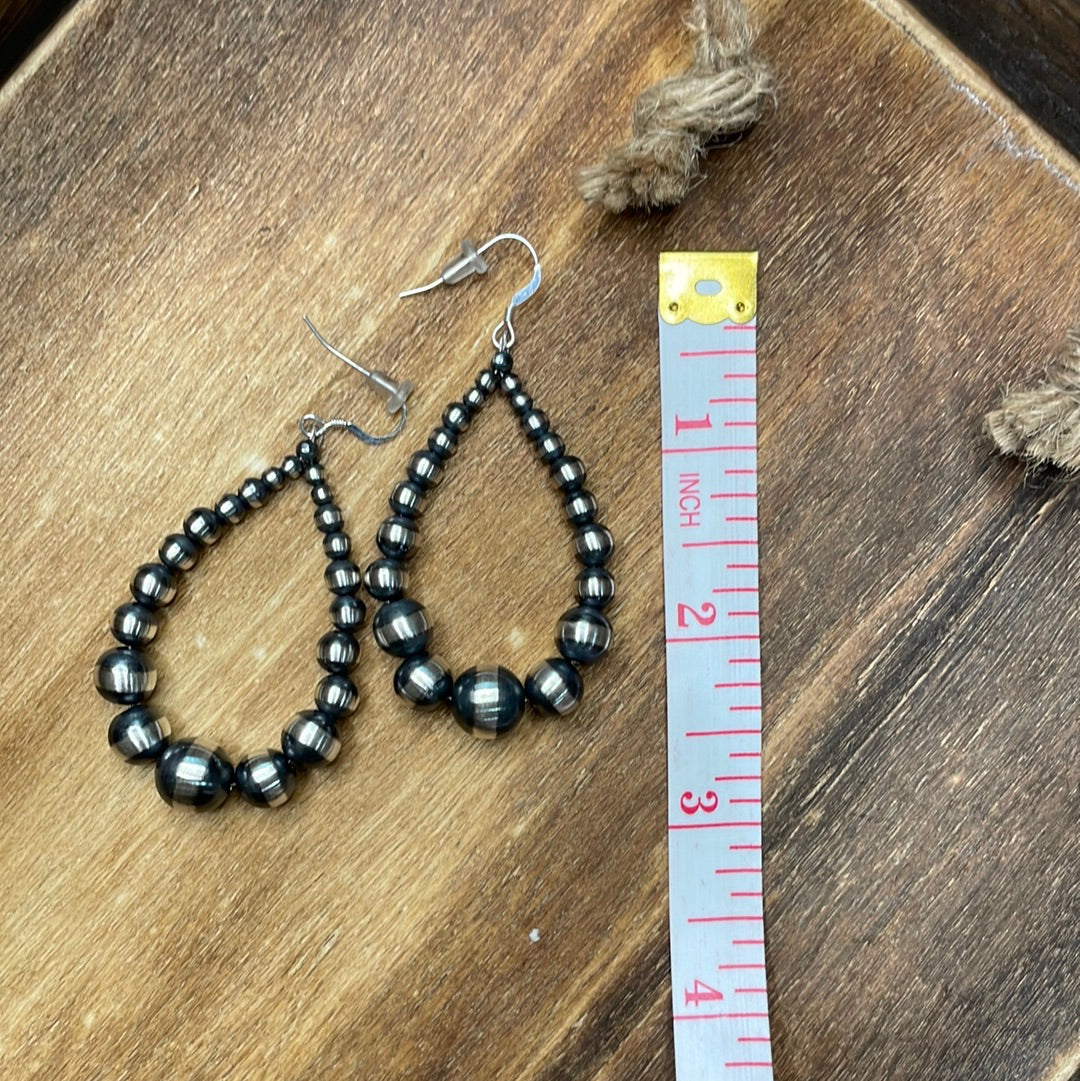 Medium Graduated Navajo teardrop earring