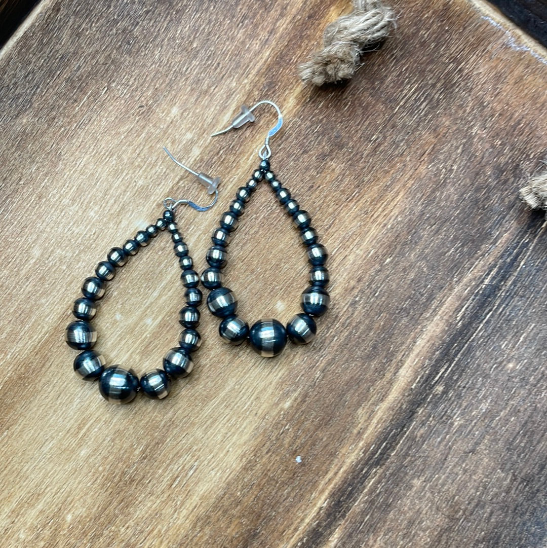 Medium Graduated Navajo teardrop earring