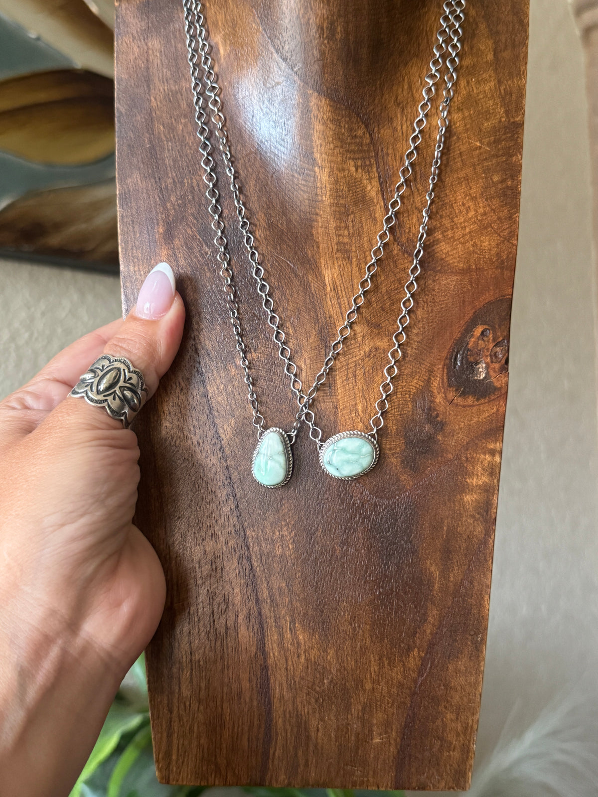 Paloma Mini Cluster Bar Necklace B, G Rios