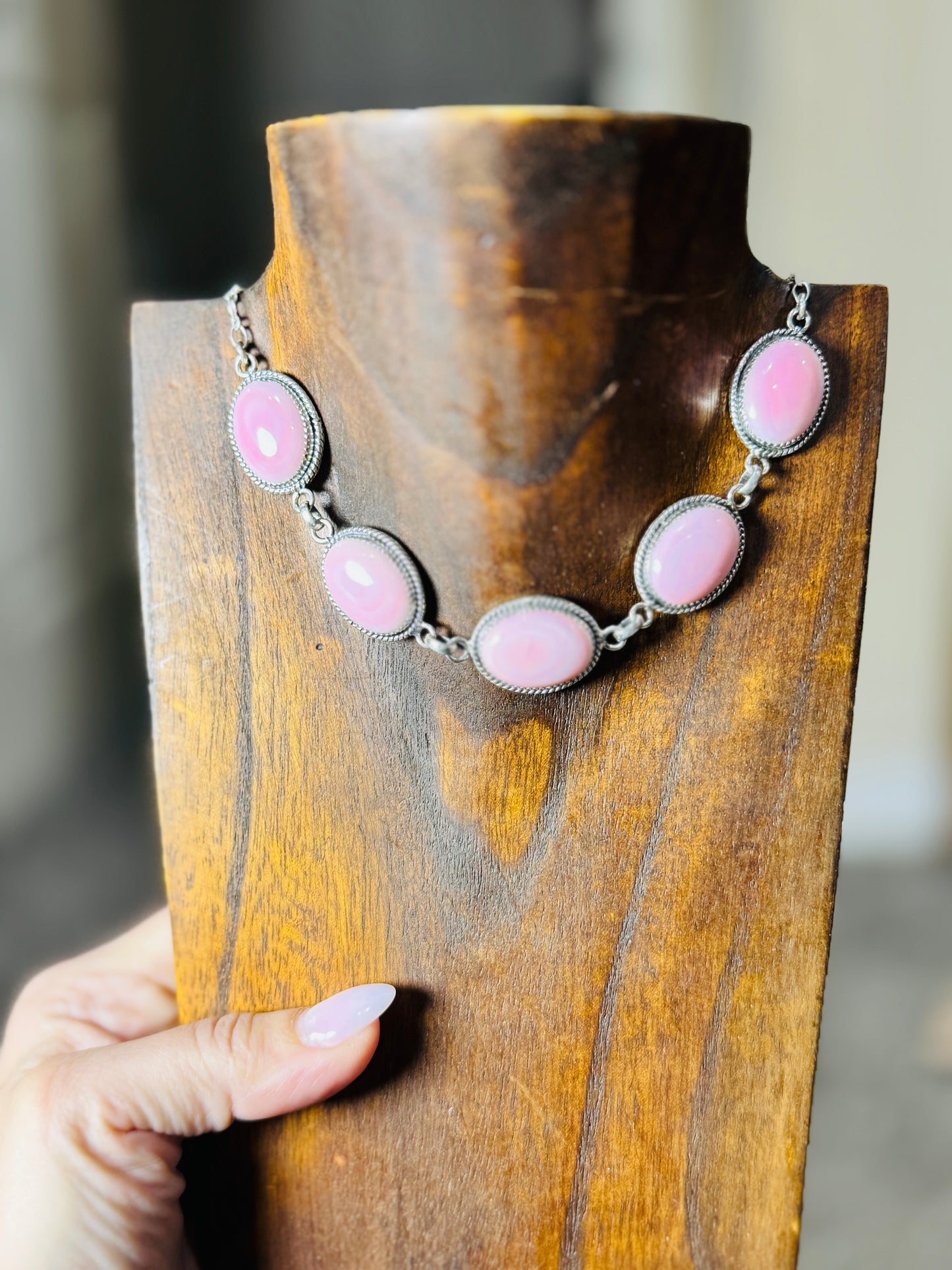 Pink Conch Necklace/Choker 5 stone