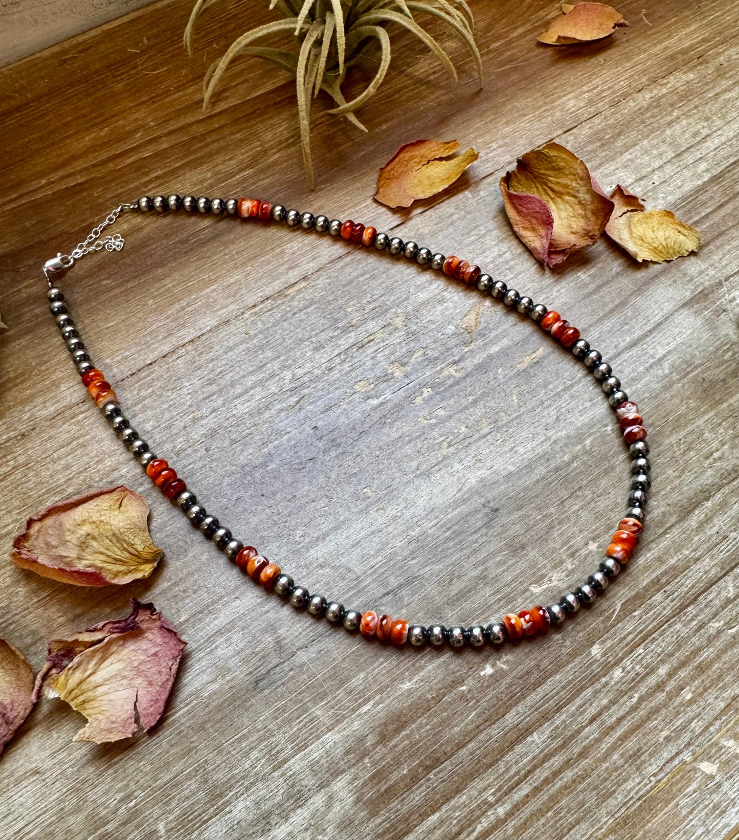 18-Inch Sterling Silver Pearl Necklace with Spiny Oyster (5mm)