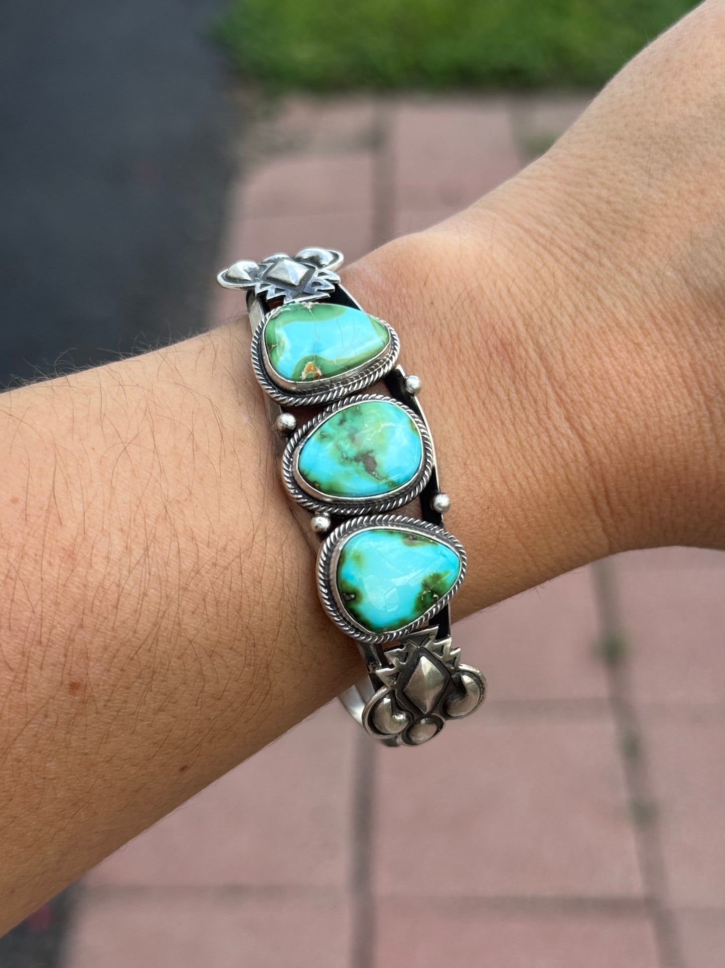 Sonoran Gold Cuff 3stone