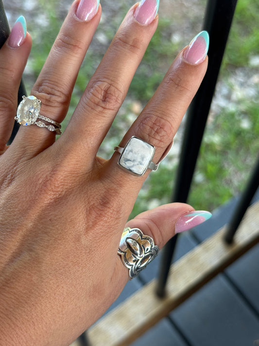 White Buffalo Ring Sz7.5
