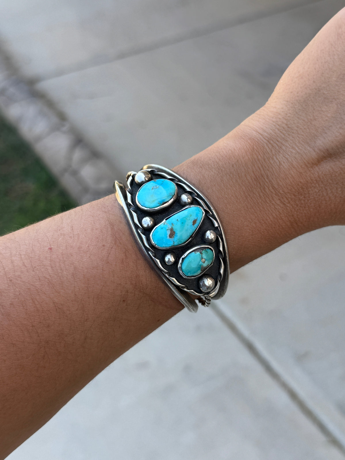Vintage cuff three stone, Turquoise ￼