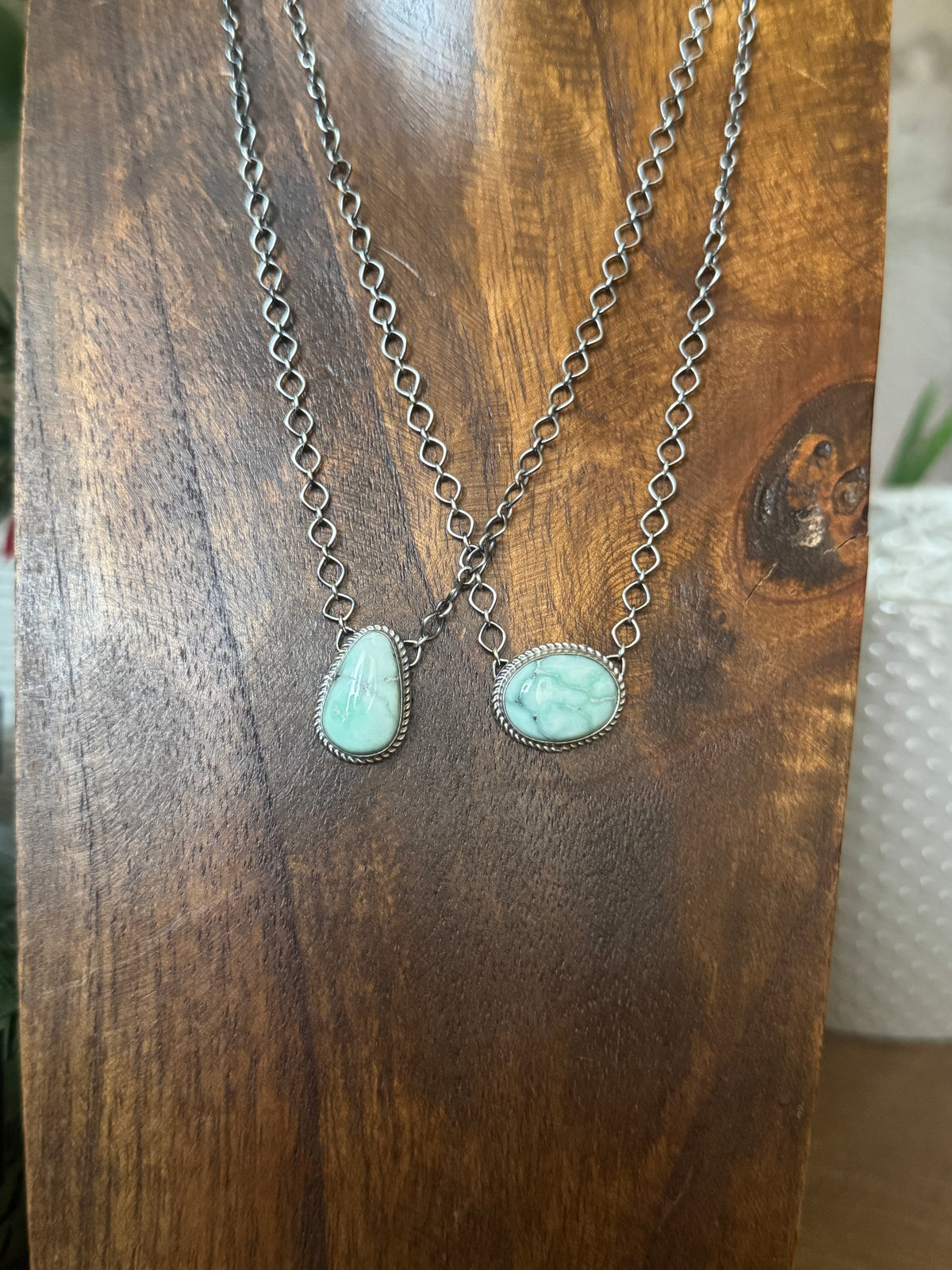 Paloma Mini Cluster Bar Necklace B, G Rios