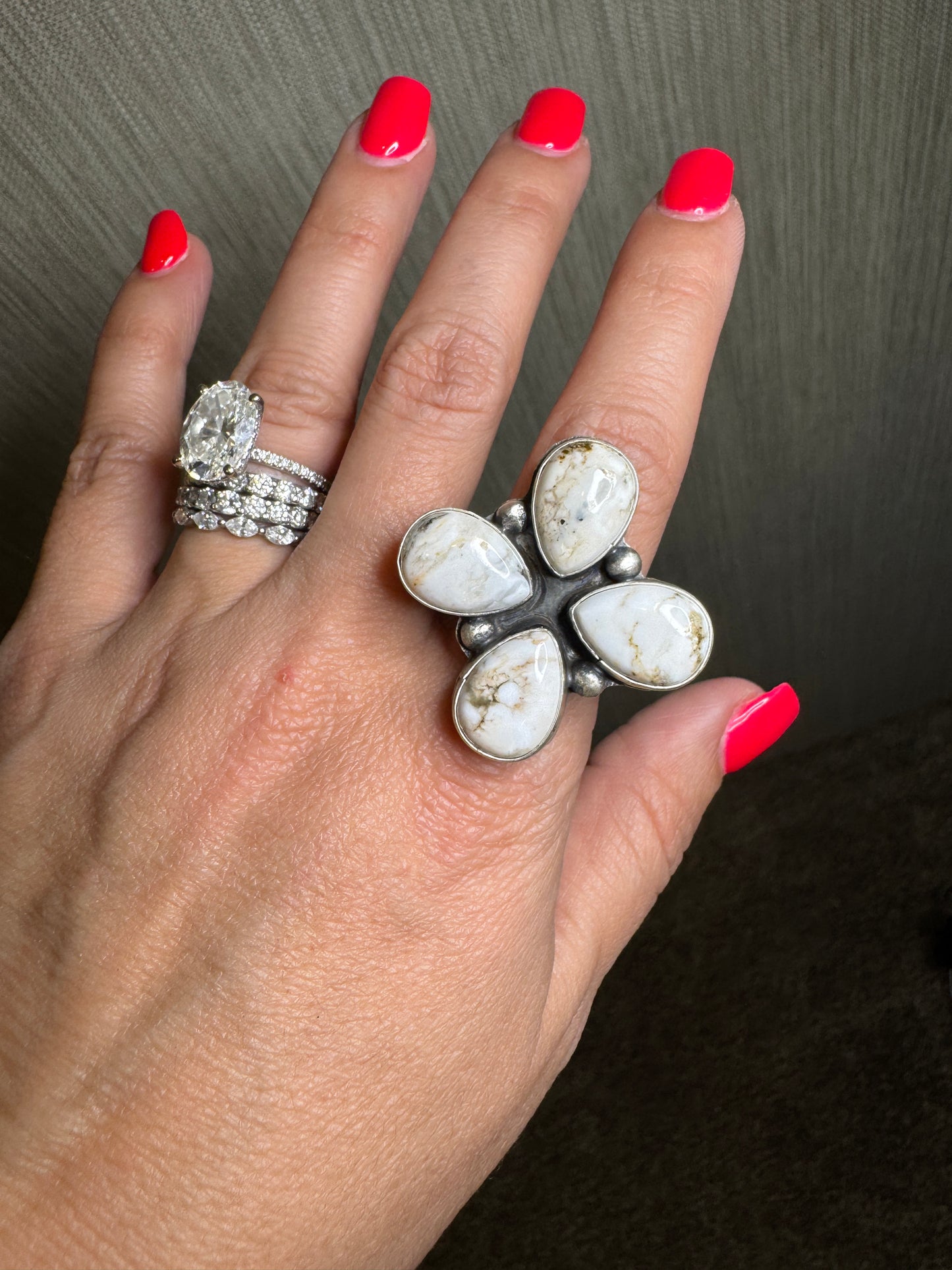 White Buffalo 4 stone Adj ring
