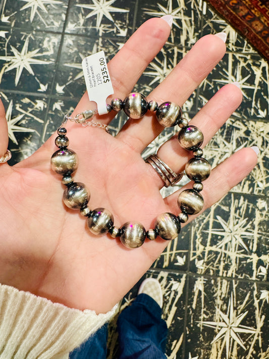 12mm & 5mm Navajo Pearl Bracelet