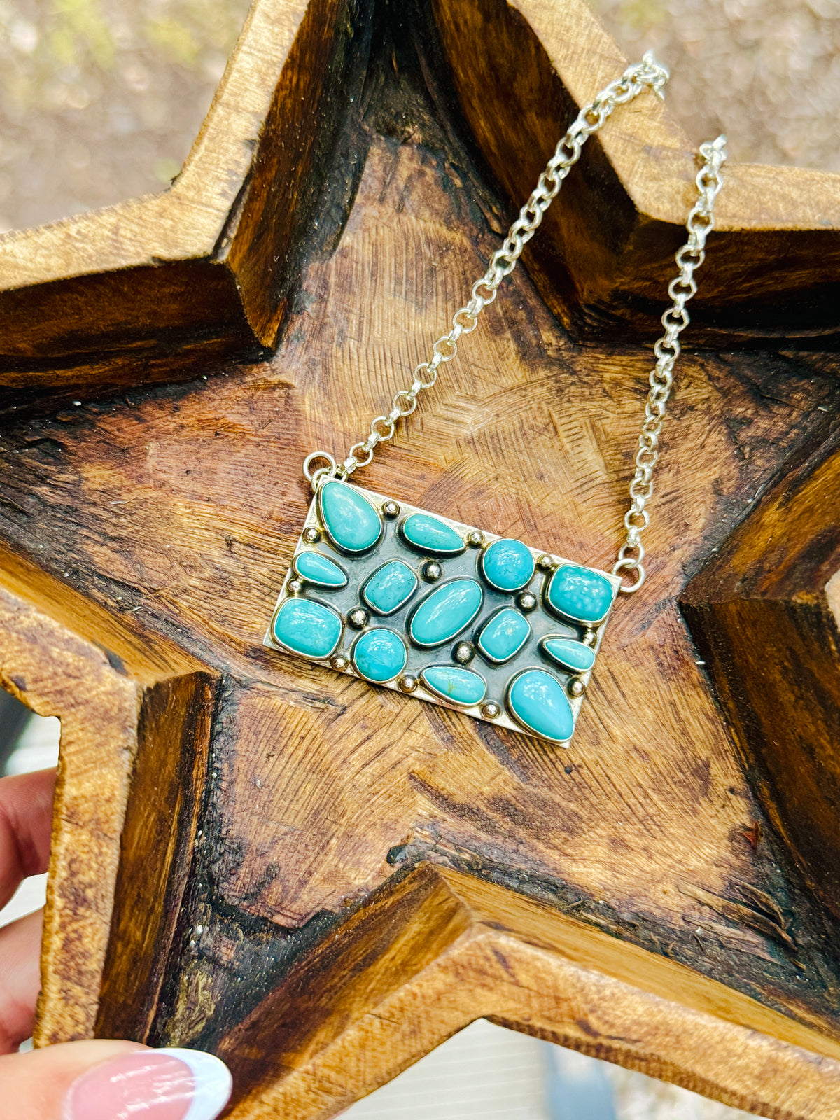 Campitos Turquoise 13 Stone Bar Necklace, 18'