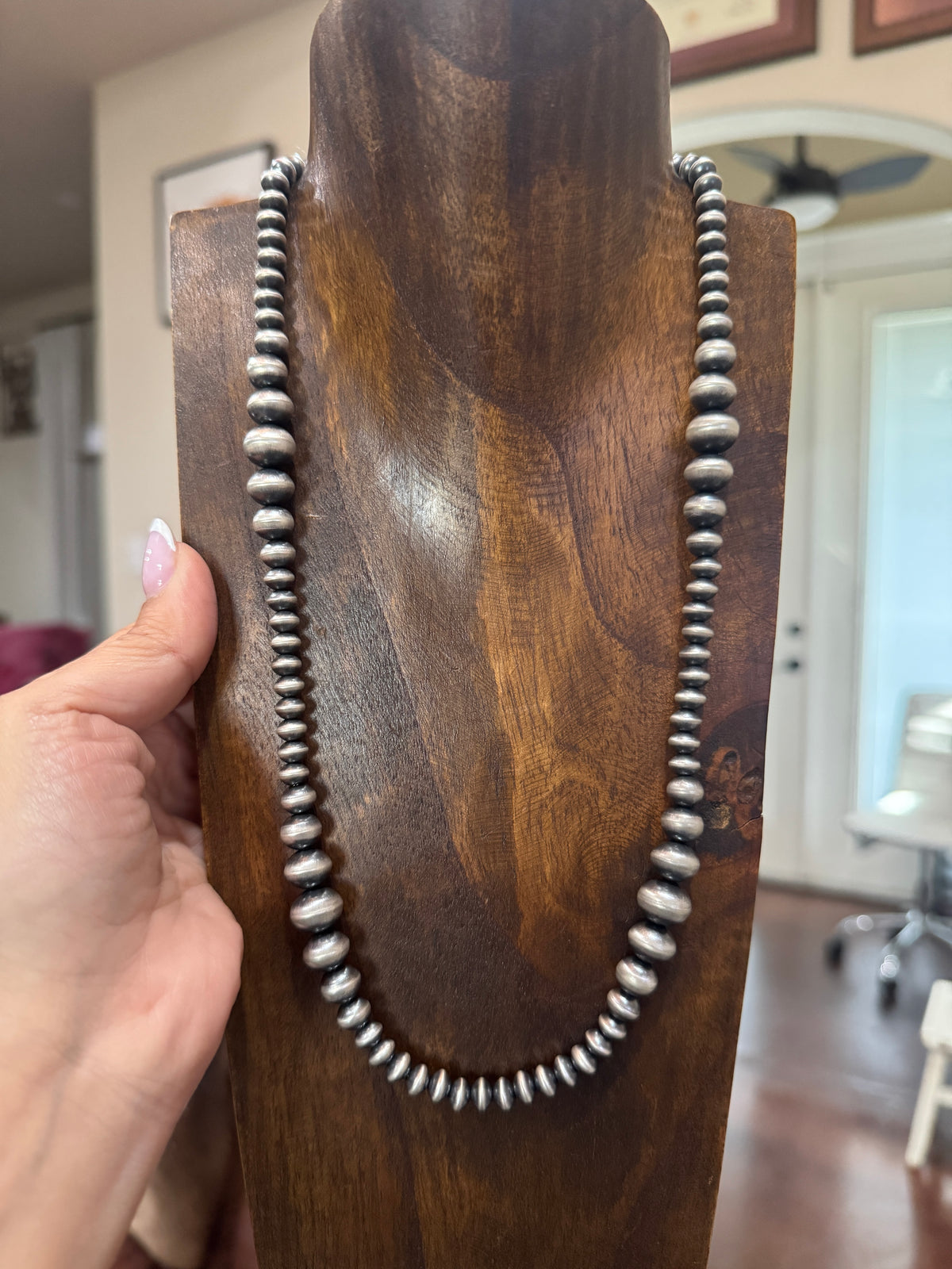 Handmade Navajo Pearl and Saucer Graduated Necklace Tonisha Haley