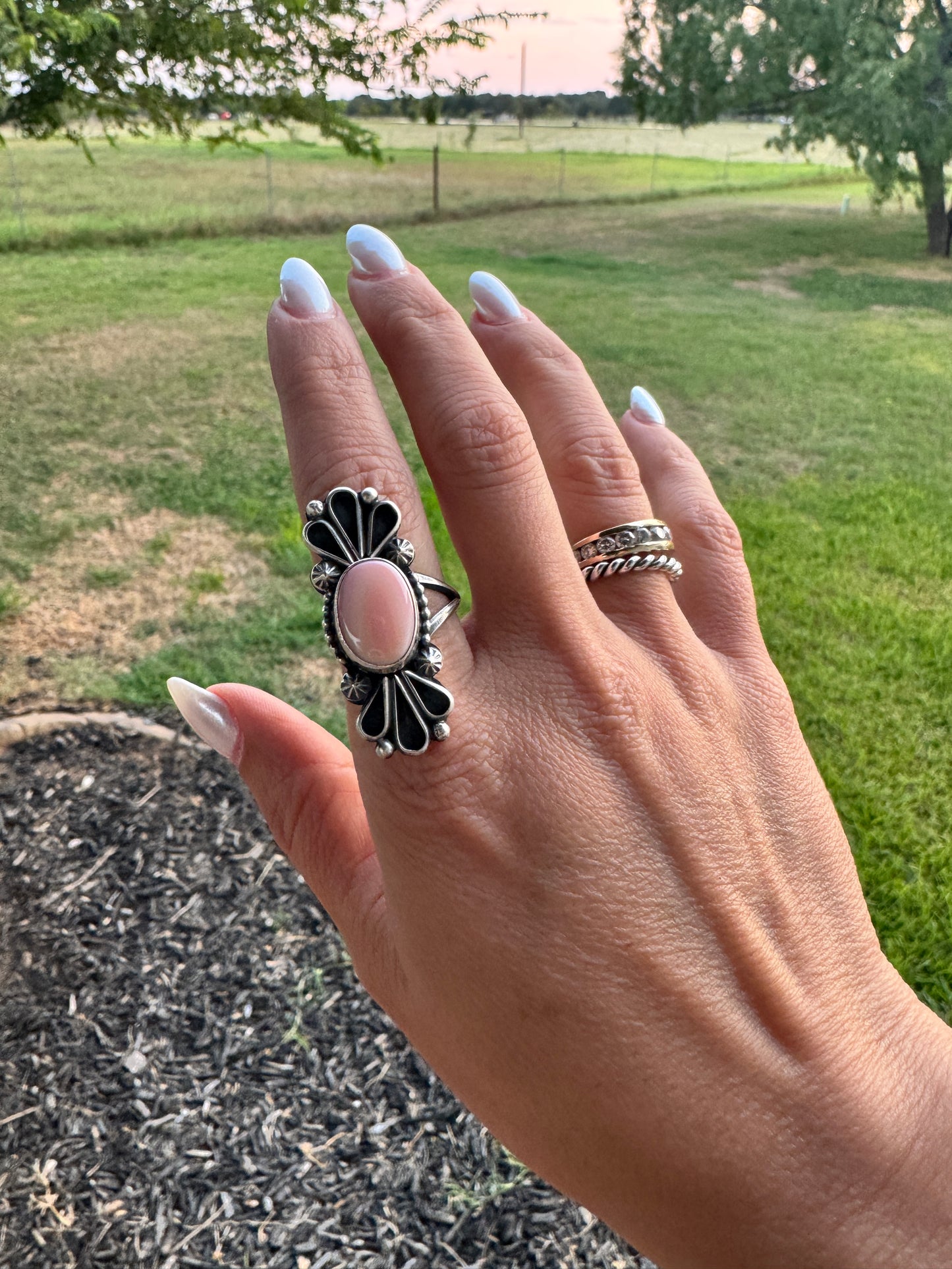 Adjustable Native pink conch ring