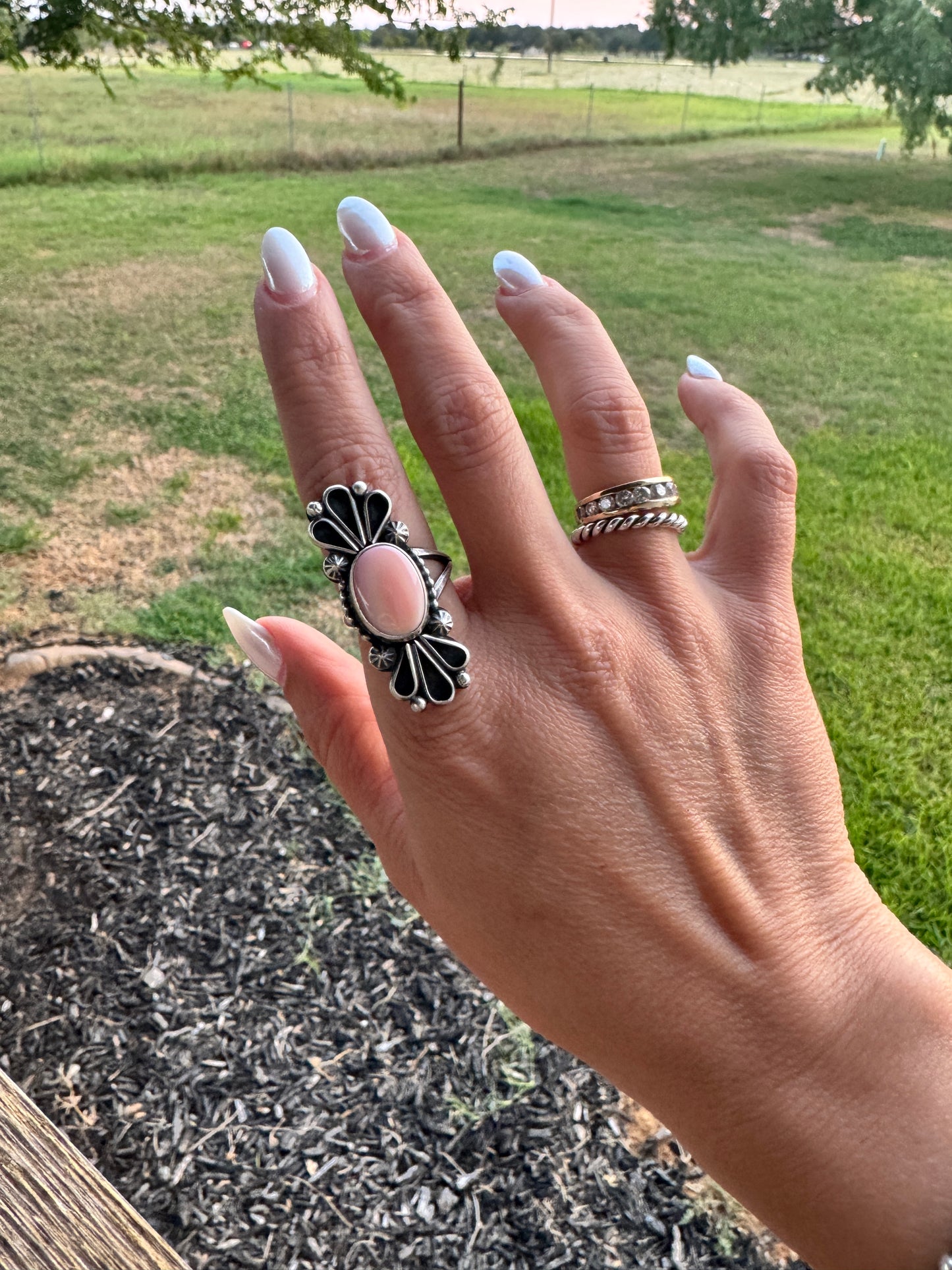 Adjustable Native pink conch ring