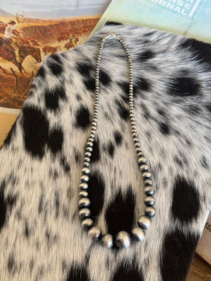 Grand Graduated 22" Necklace