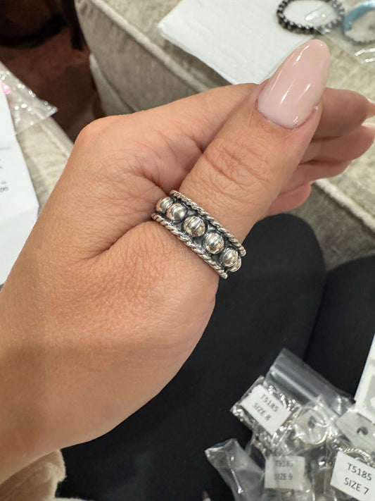 Stacker Rings - large silver ball 5mm with rope edge