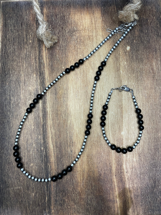 4mm Navajo Pearl Necklace + Black Onyx 17” w/ extender