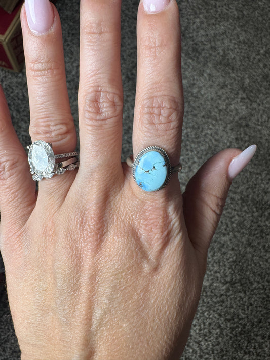 Round Golden Hills Ring sz 8