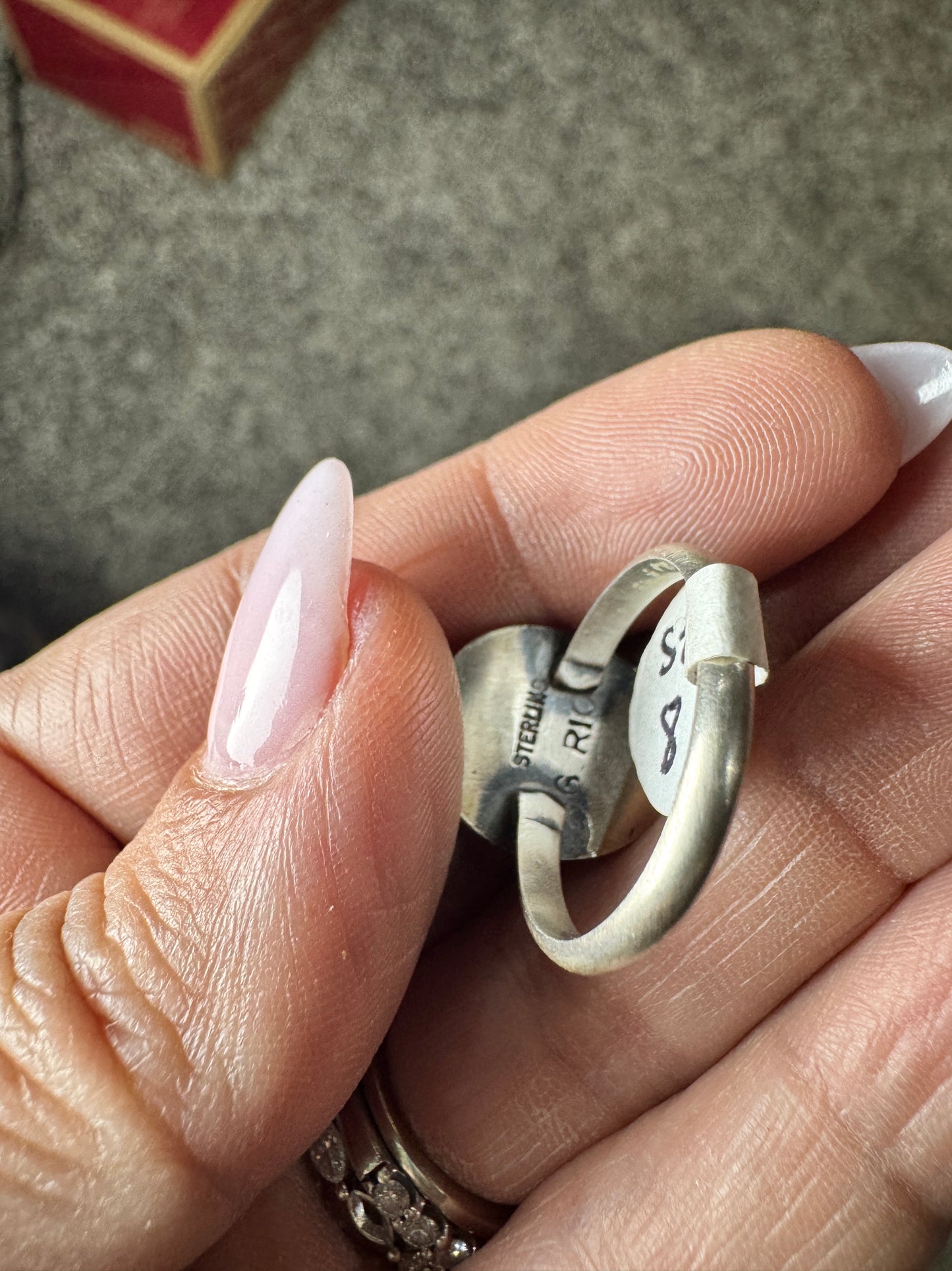 Round Golden Hills Ring sz 8