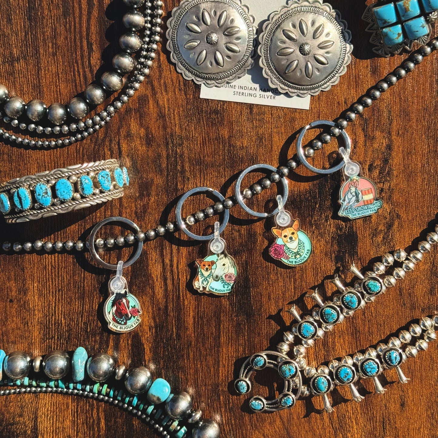 Bijoux FAB Character Keychain – Fabienne, Devon & Trouble