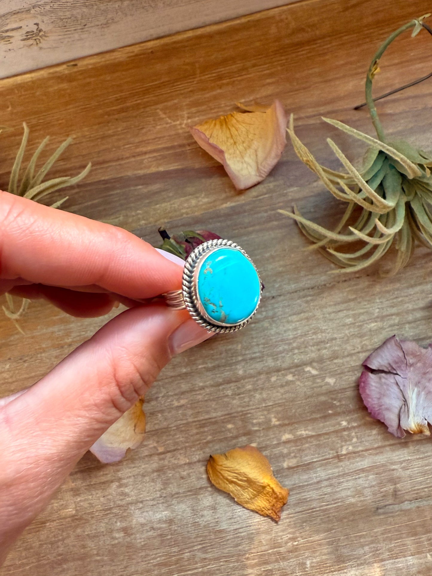 Kingman Turquoise Sterling Silver Ring – Size 6