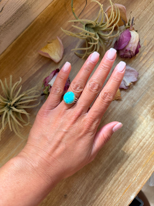 Kingman Turquoise Sterling Silver Ring – Size 7