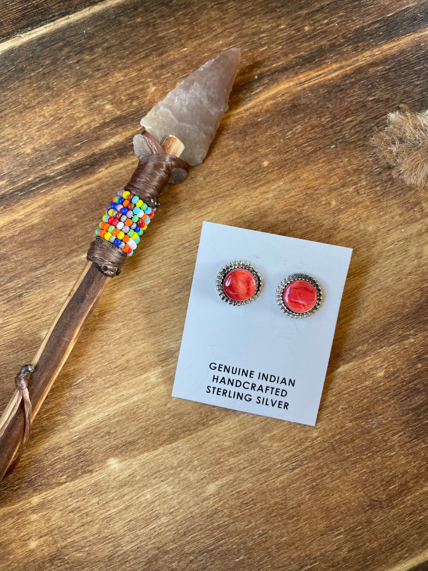 Red Spiny oyster round studs