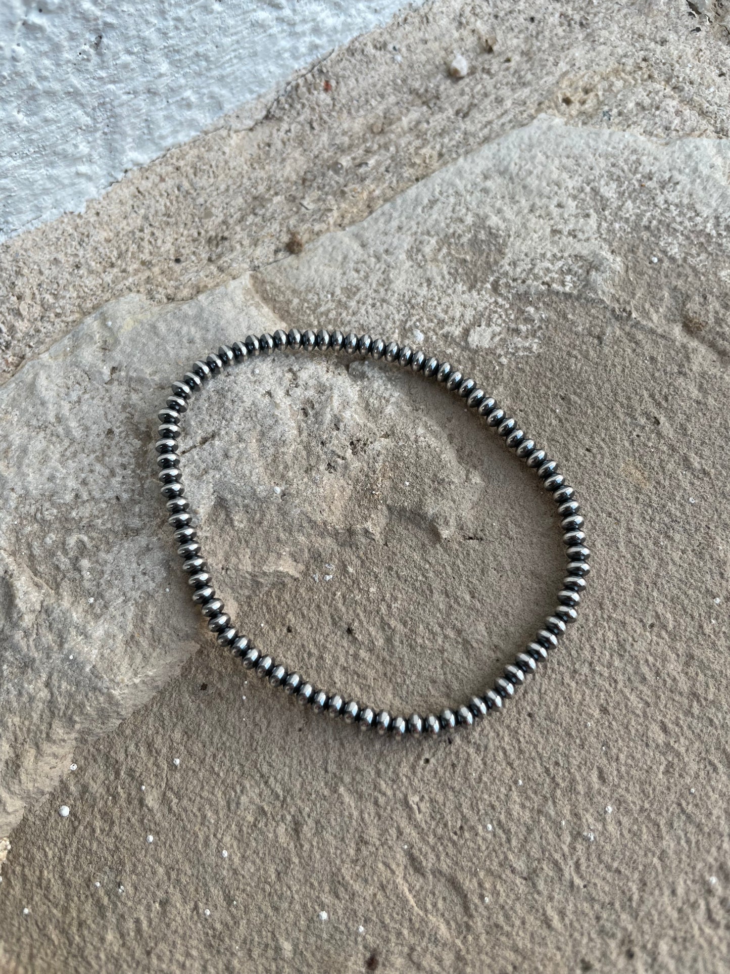 3mm Stretch Saucer Navajo Pearls Bracelet