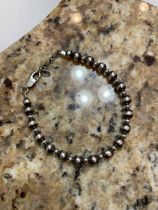 The Navajo Pearl Bracelet Multibead