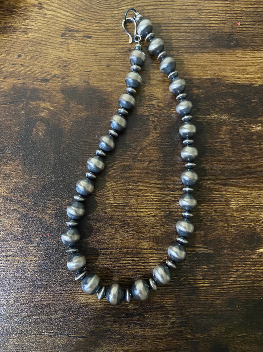 The Stormi 10mm Navajo Pearls w Saucer