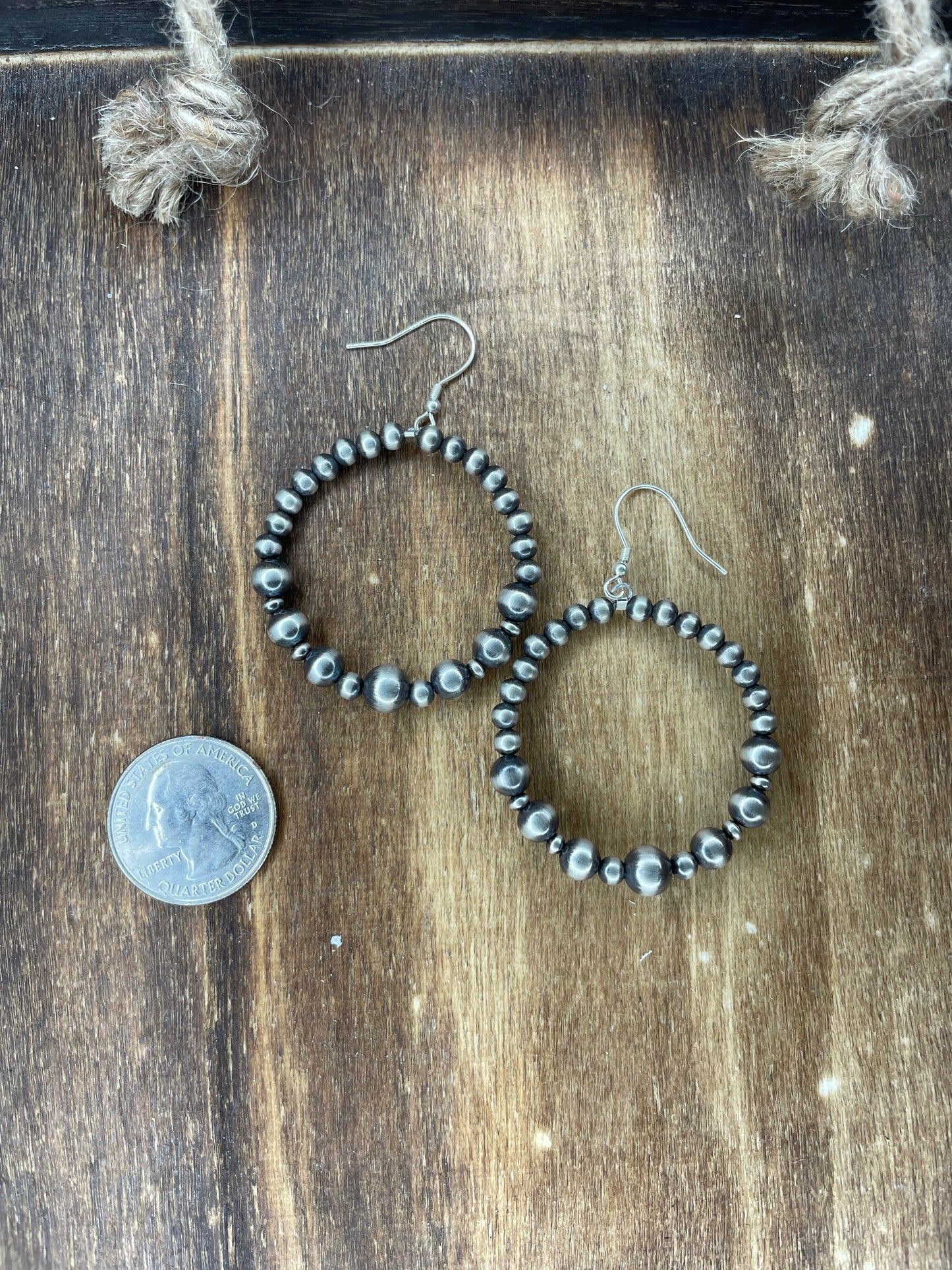 4mm/6mm Navajo Pearl Round Earrings