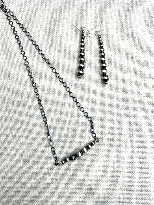 Graduated Bar Pearls Necklace