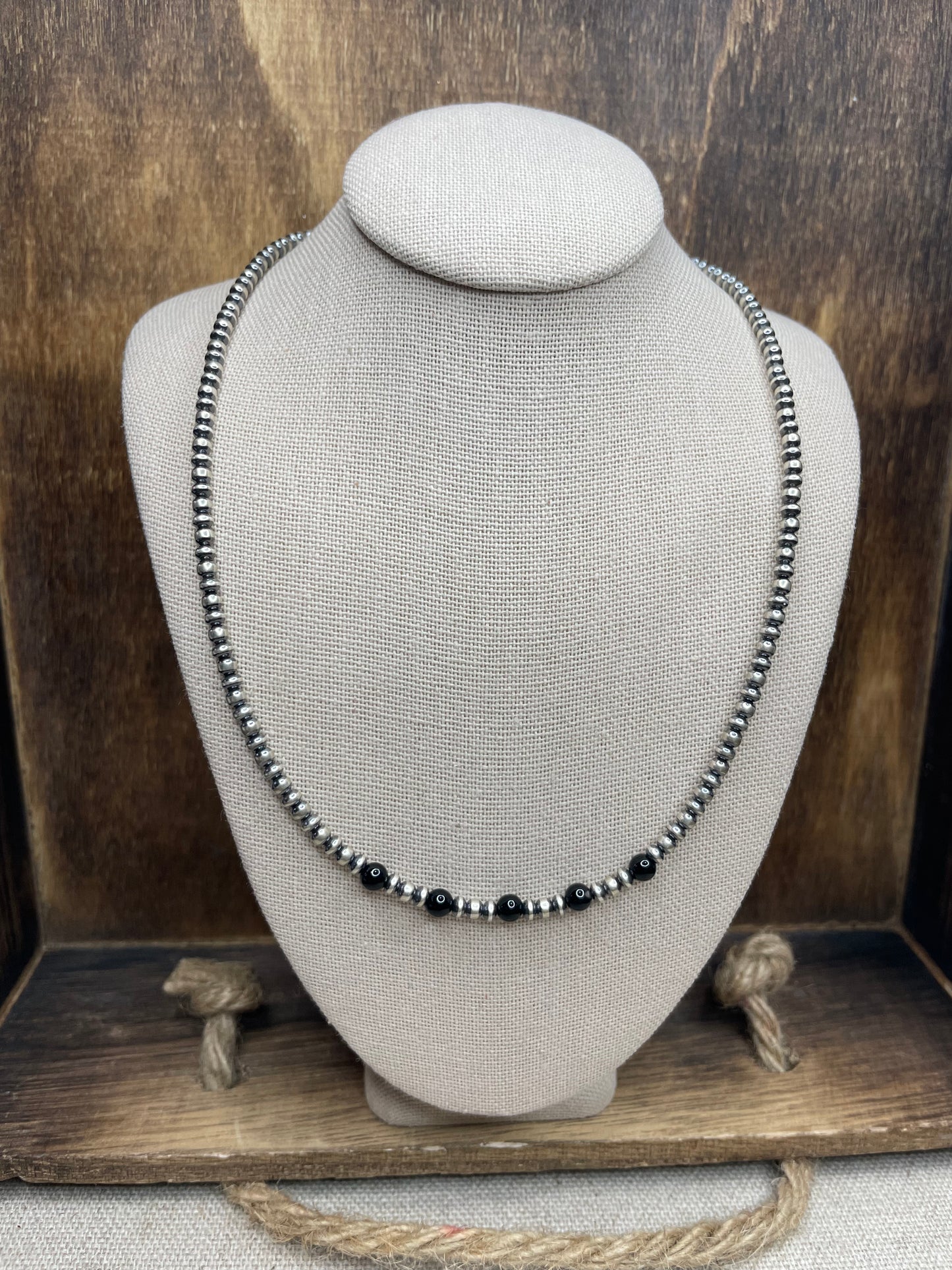 18" Saucer and Navajo pearl Necklace with Black onyx